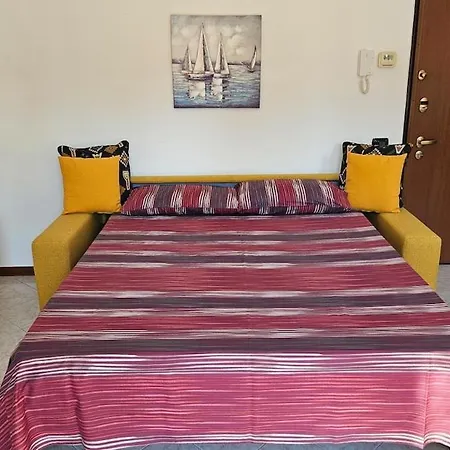 Easy Milan & - Tranquility And Comfort Леньяно