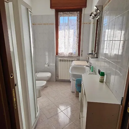 Easy Milan & - Tranquility And Comfort * Λενιάνο