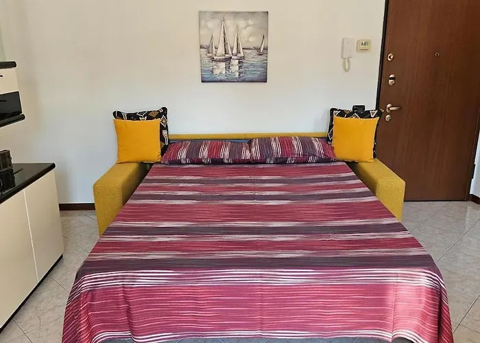 Easy Milan & - Tranquility And Comfort Леньяно